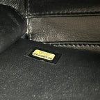 Chanel Vanity Case Piccola in Pelle Caviar Trapuntata Nera con Logo CC e Catena – Borsa a Mano e a Tracolla