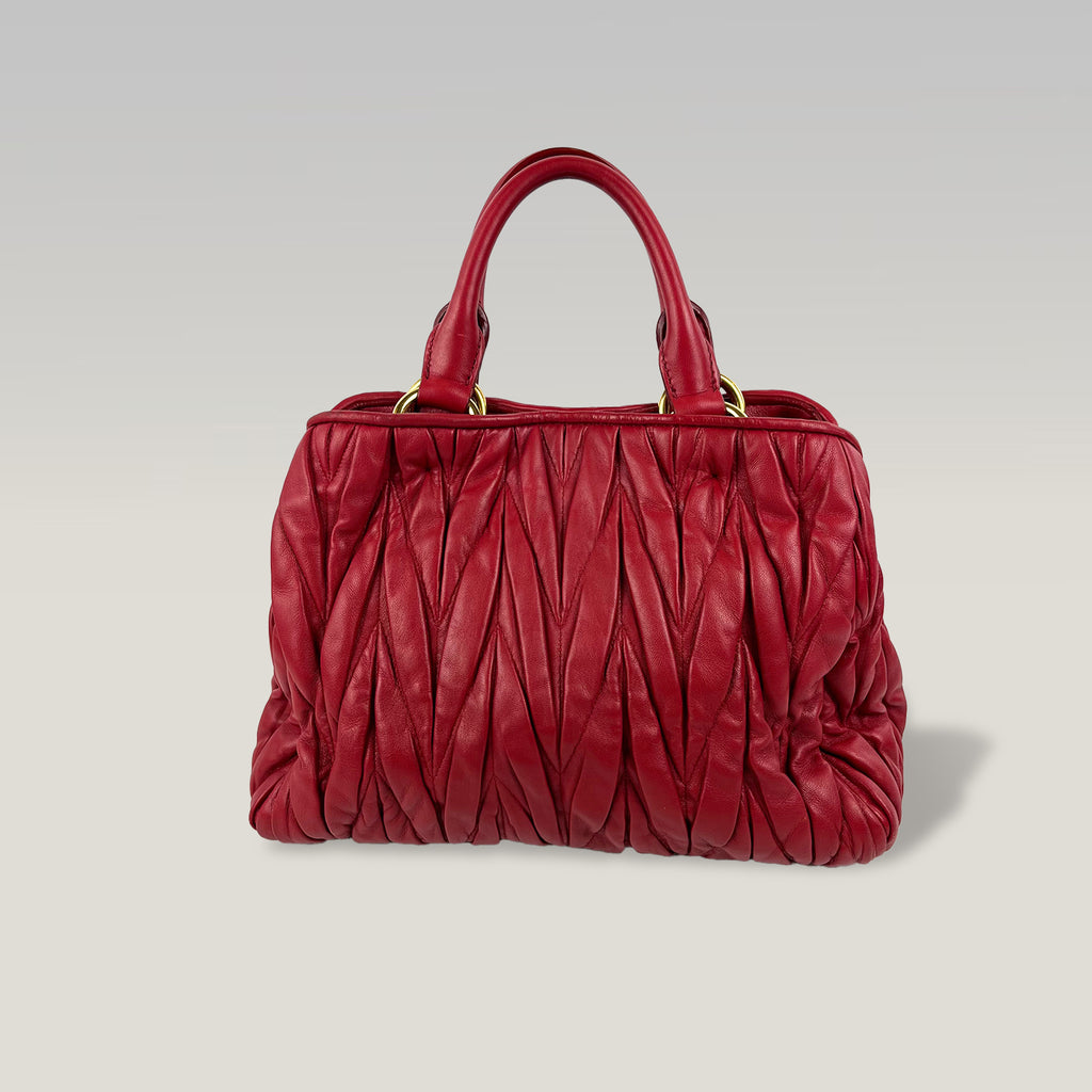 Miu Miu Wander Small Matelassé in Pelle di Vitello Rossa – Borsa Bauletto Donna 29 cm