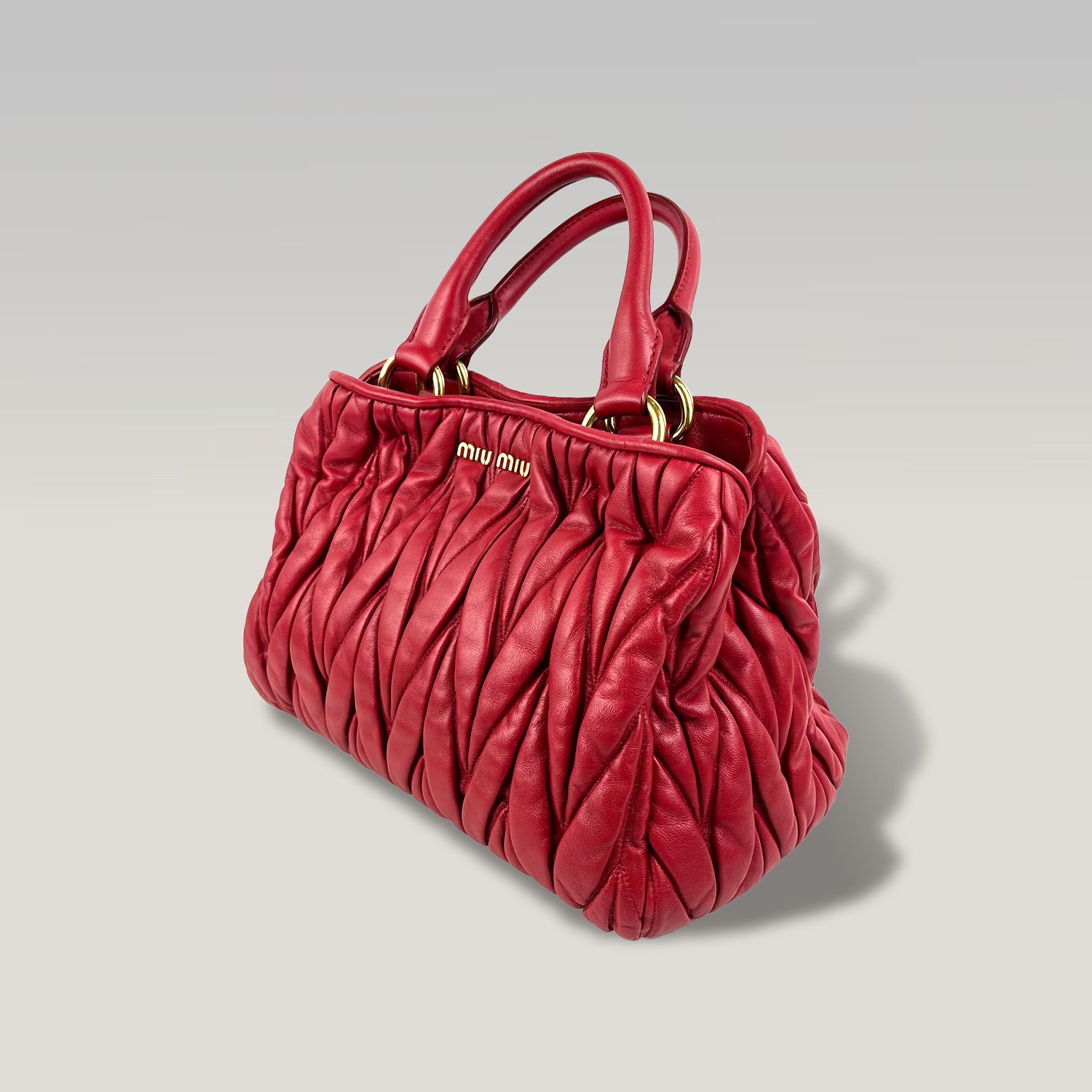 Miu Miu Wander Small Matelassé in Pelle di Vitello Rossa – Borsa Bauletto Donna 29 cm