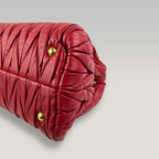 Miu Miu Wander Small Matelassé in Pelle di Vitello Rossa – Borsa Bauletto Donna 29 cm