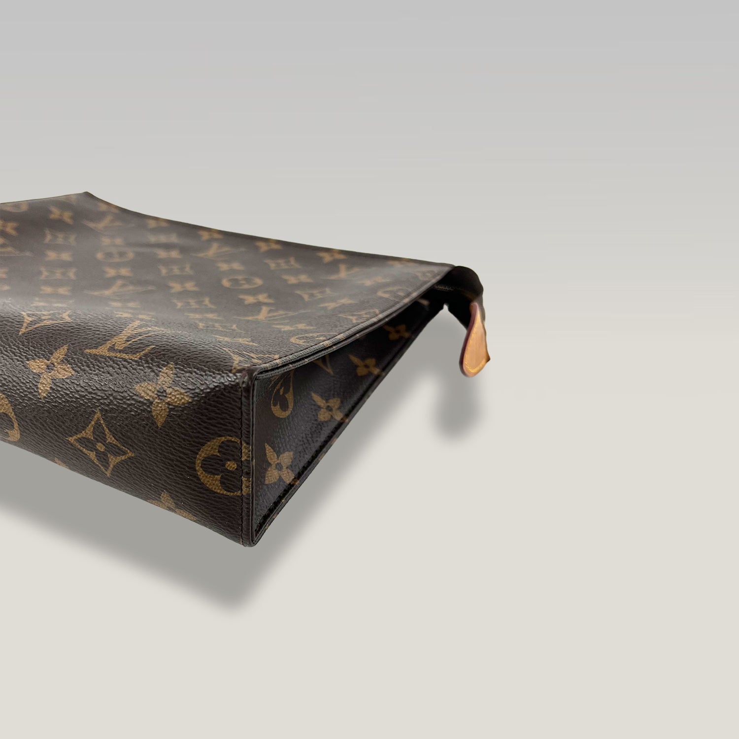 LOUIS VUITTON Pochette Toiletry Monogram Vintage