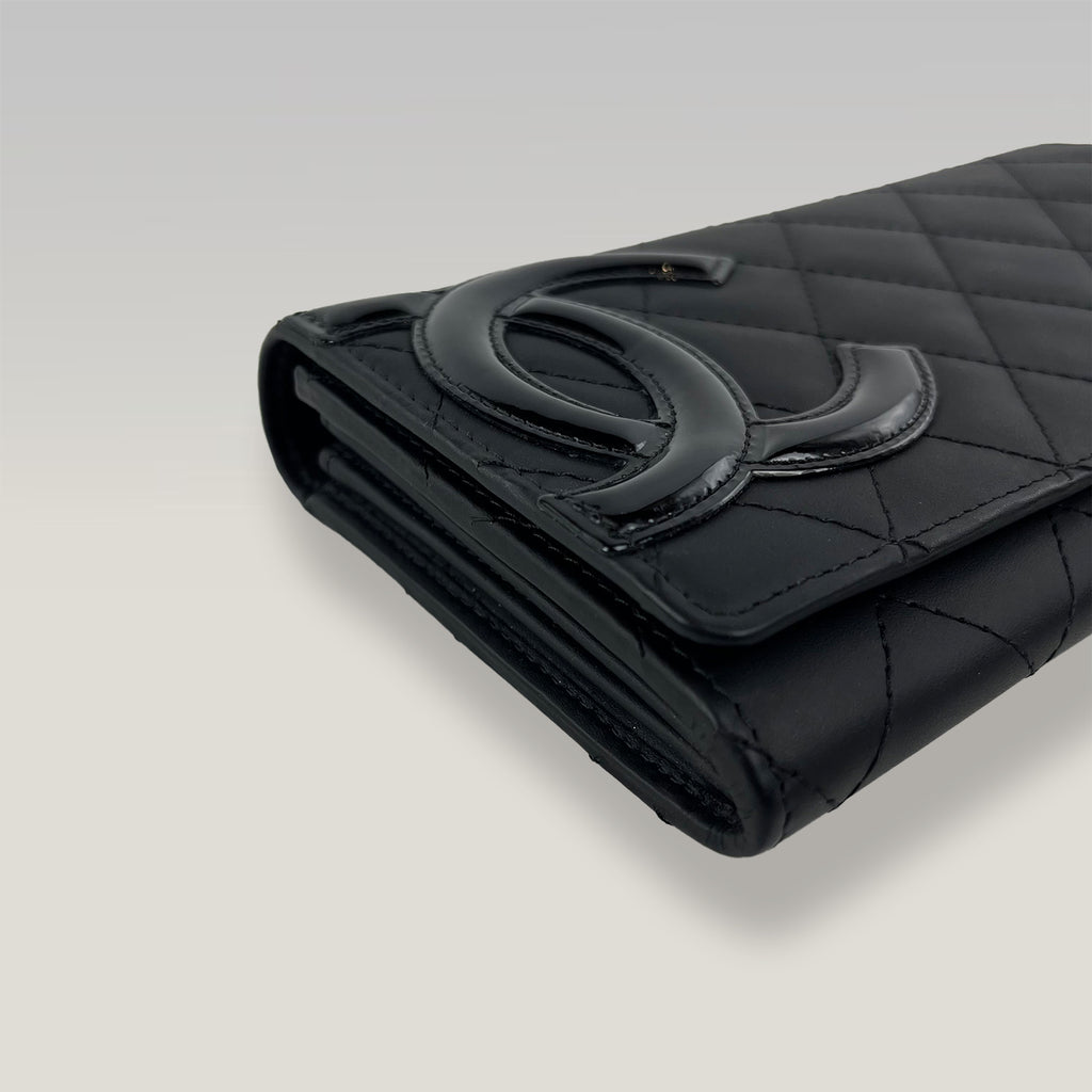 Chanel portafoglio lungo Cambon in pelle nera