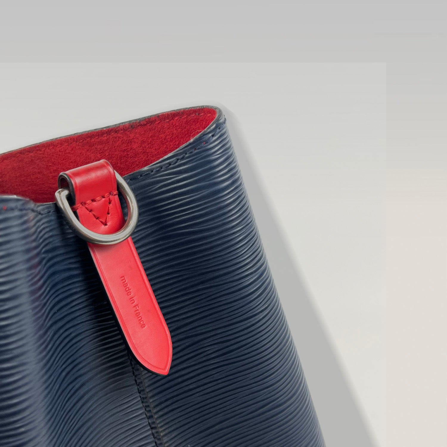 Louis Vuitton Noé in Pelle Epi – Borsa Secchiello Blu Vintage