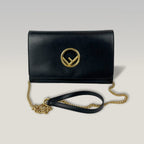 Fendi Kan I Logo Borsa a Tracolla in Pelle Nera con Catena Dorata | Shoulder Bag Donna