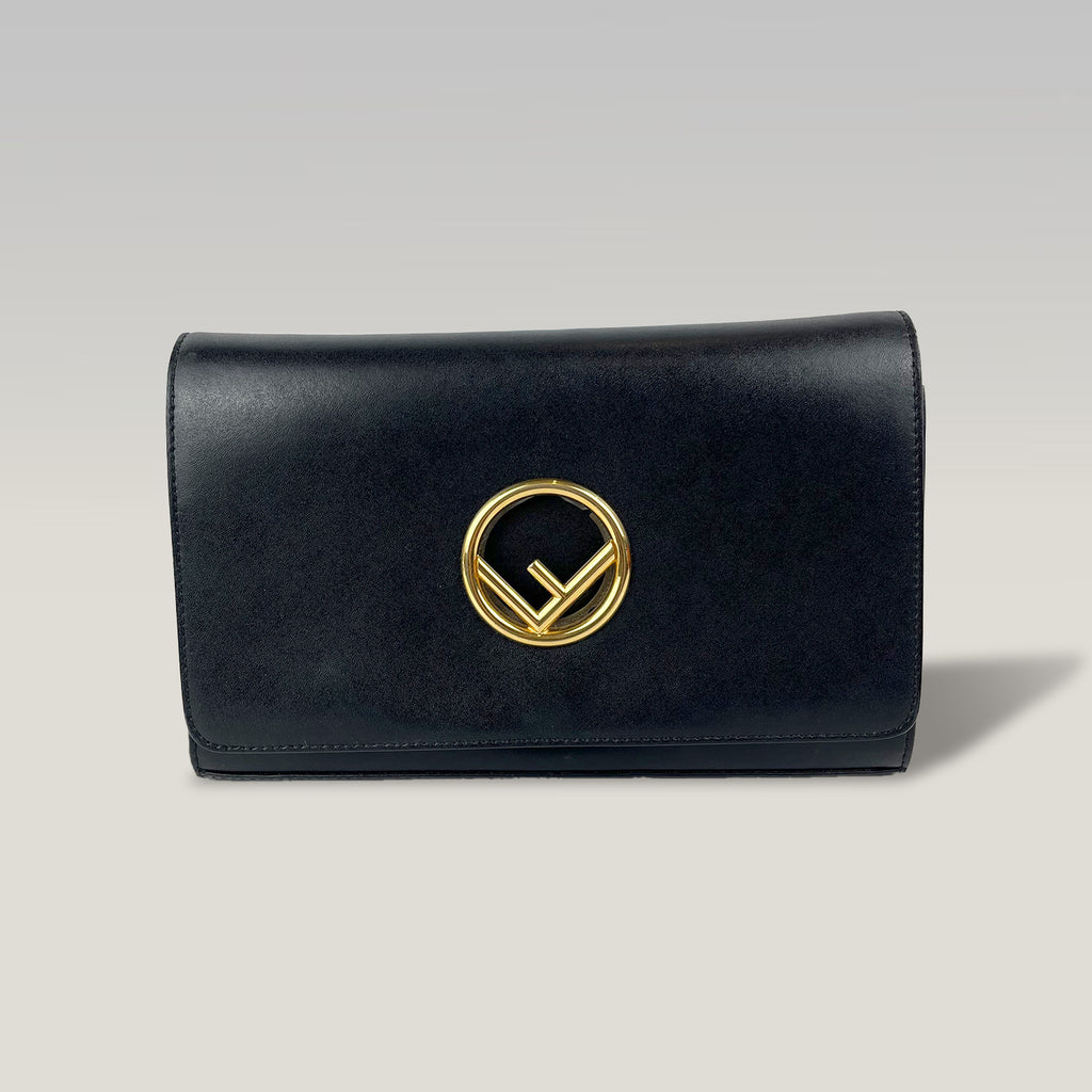 Fendi Kan I Logo Borsa a Tracolla in Pelle Nera con Catena Dorata | Shoulder Bag Donna