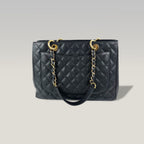 CHANEL GST Shopping Bag Media Nera Caviar Matelassé con Catena Oro