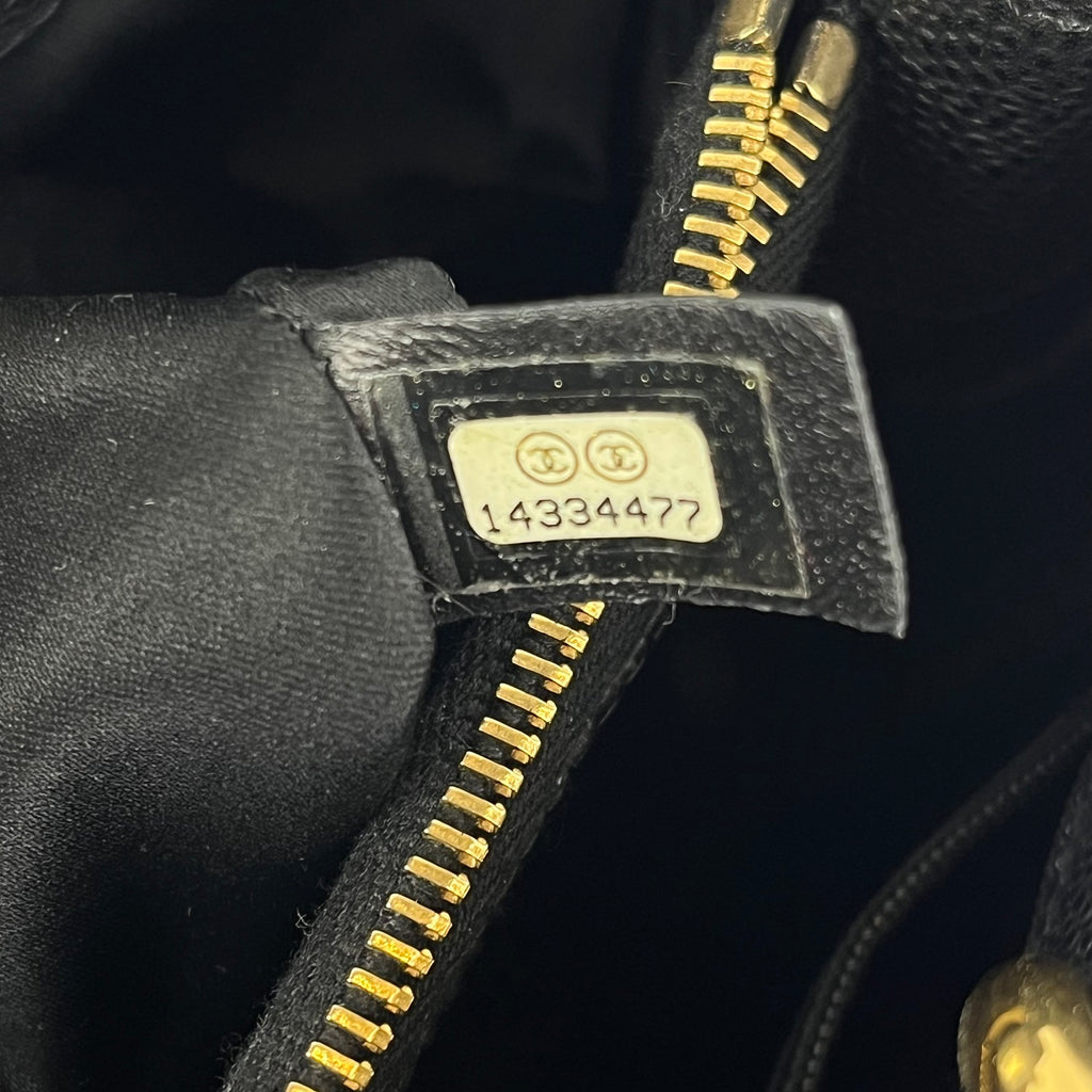 CHANEL GST Shopping Bag Media Nera Caviar Matelassé con Catena Oro