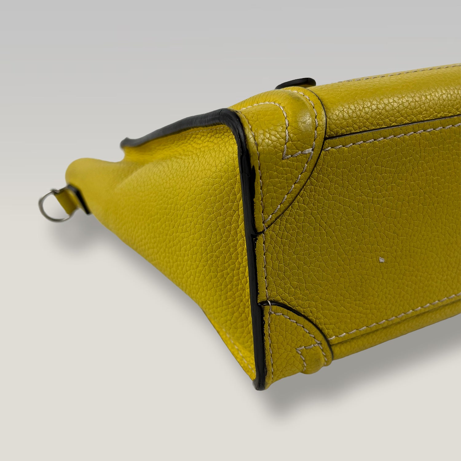 Celine Nano Luggage Tote in Pelle Gialla | Borsa a Mano e Tracolla Donna in Pelle Martellata