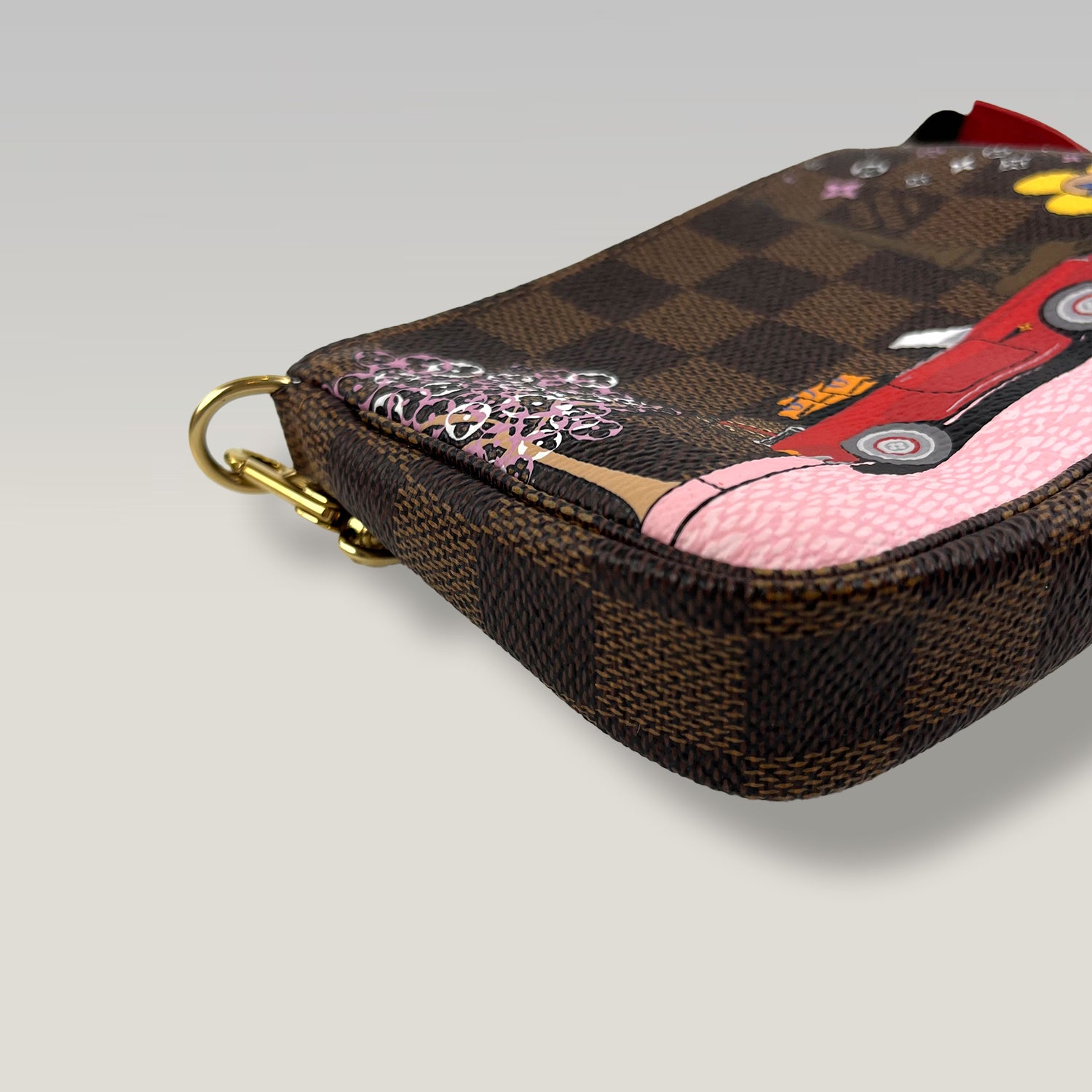 Louis Vuitton Vivienne A Paris Mini Pochette Accessoires Damier Ebene Limited Edition Canvas Marrone 15 cm