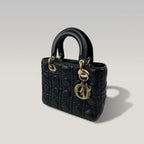 DIOR Lady Dior Piccola Nera in Pelle Cannage con Hardware Dorato e Charm D.I.O.R.