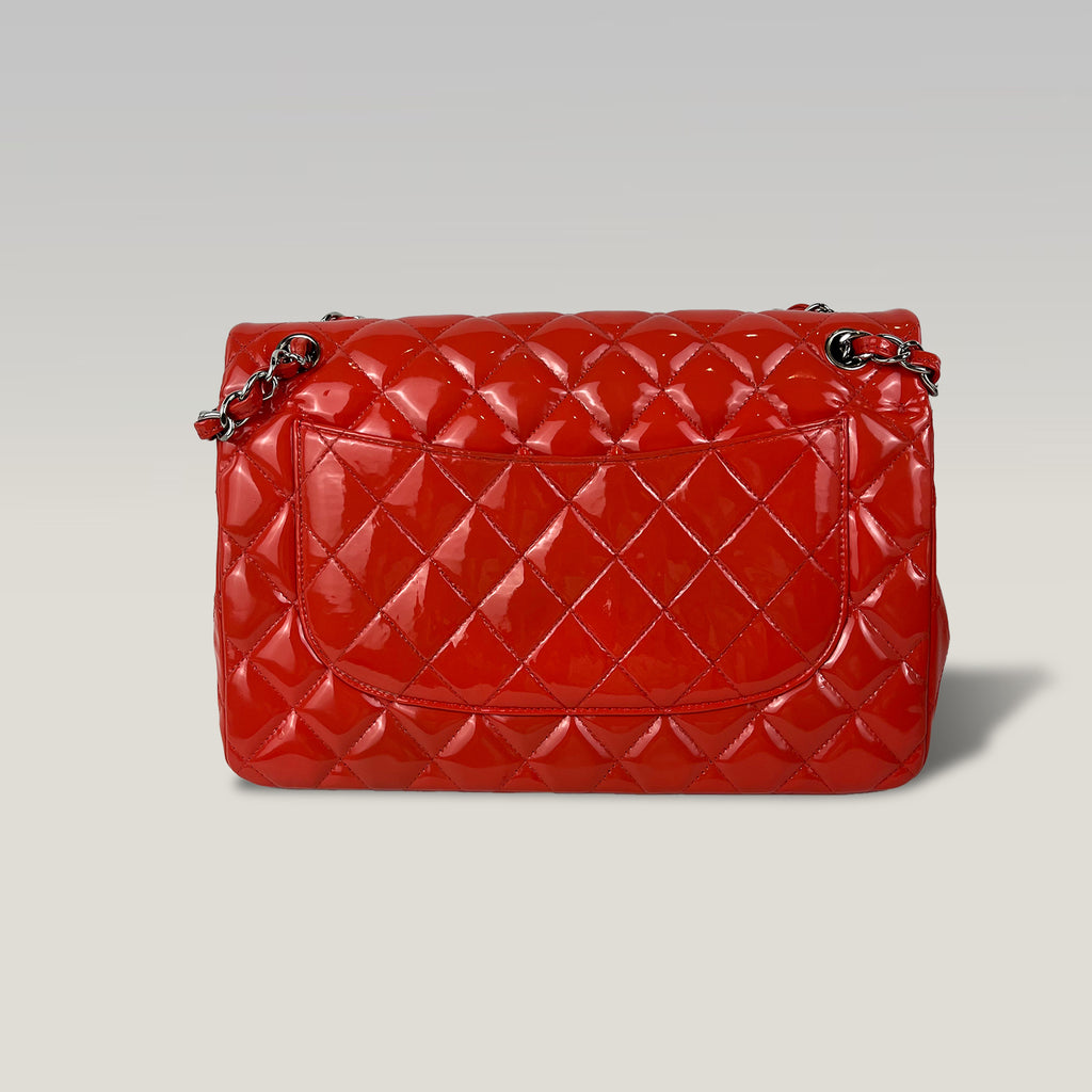 Chanel Maxi Classic Double Flap Borsa in Pelle Verniciata Rossa con Hardware Argento