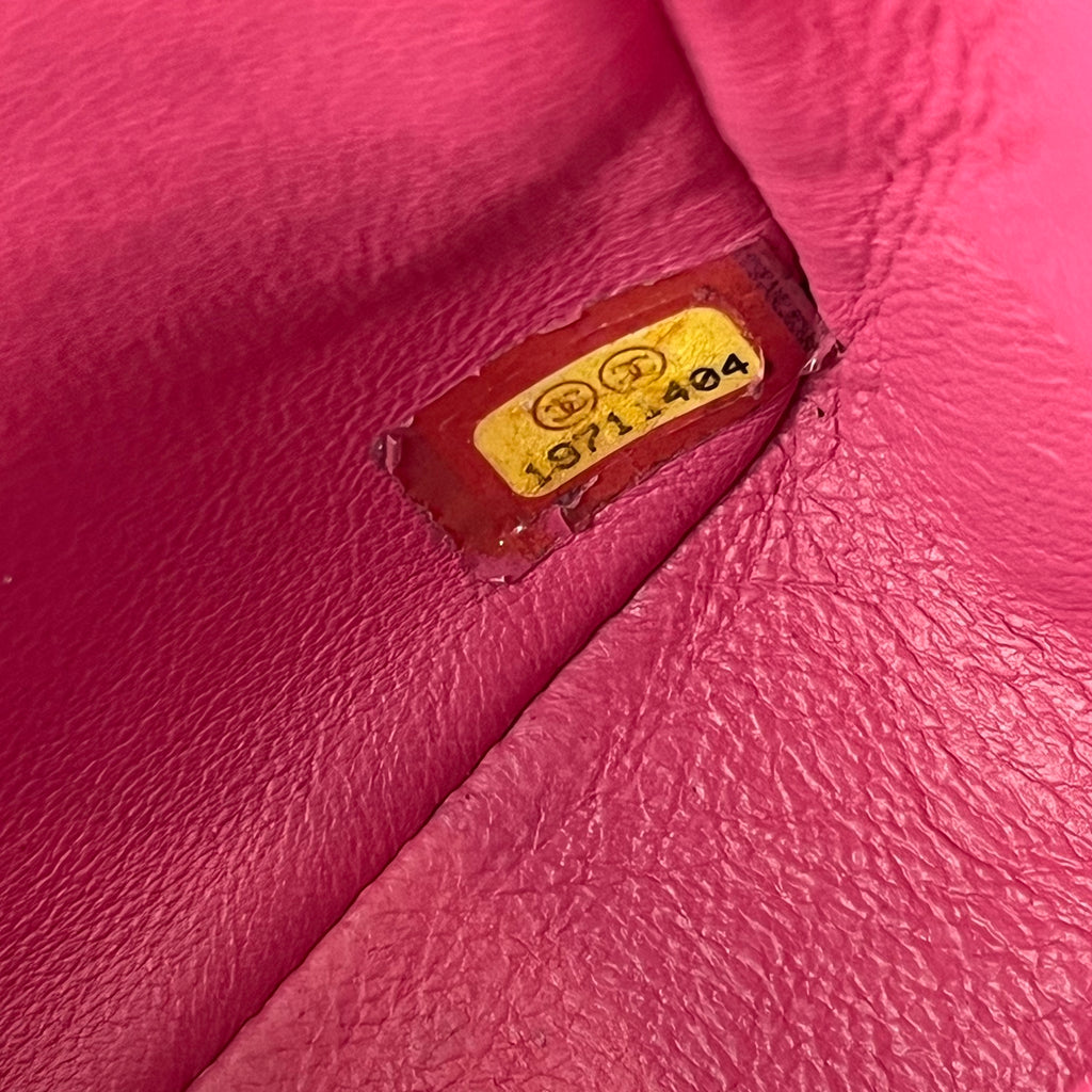 Chanel Mini Square Classic Flap Bag Lambskin Rosa Fucsia Trapuntata con Tracolla a Catena 18 cm