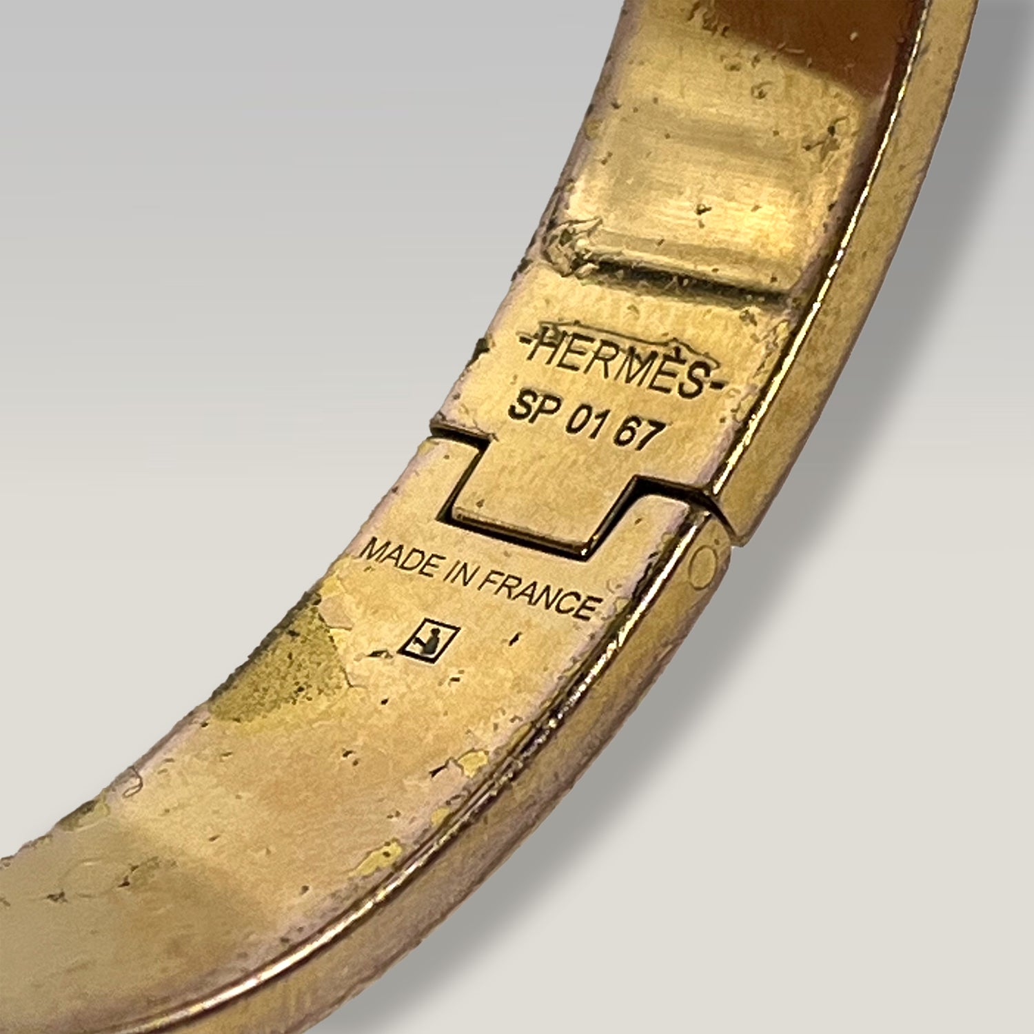 HERMÈS Bracciale Clic Clac H GM Oro e Bianco Smalto