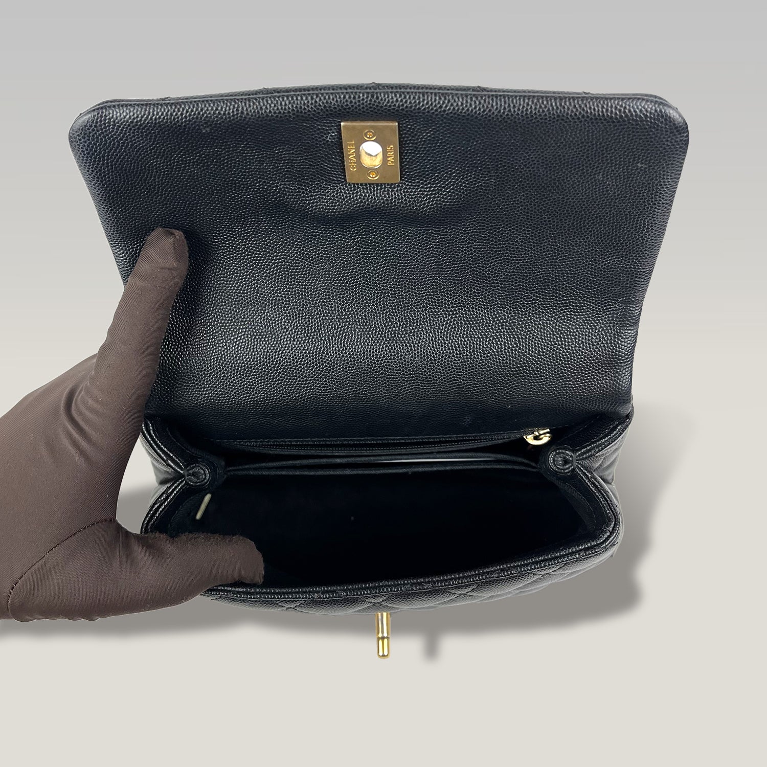 Chanel Coco Handle Small in Pelle Caviar Nera – Borsa Top Handle con Tracolla 24 cm