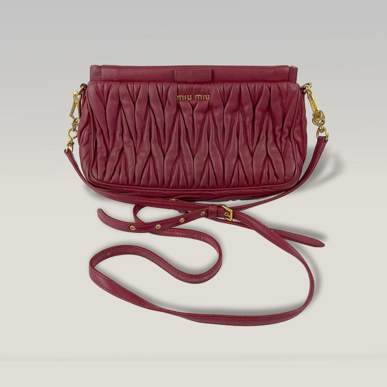 Miu Miu Borsa a Tracolla in Pelle Matelassé Rossa con Tracolla Regolabile | Crossbody Bag Donna