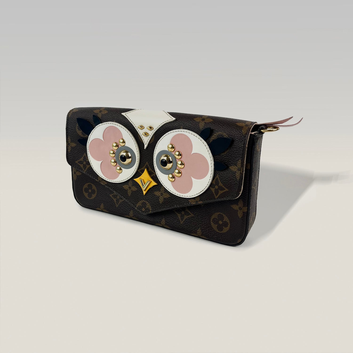 LOUIS VUITTON Pochette Félicie “Love Bird” Monogram – TJ4156