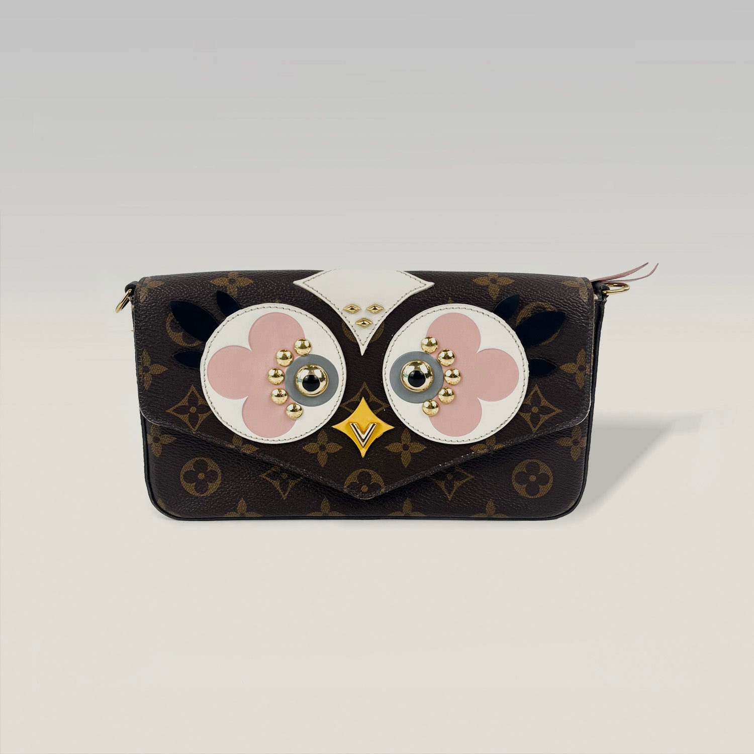 LOUIS VUITTON Pochette Félicie “Love Bird” Monogram – TJ4156