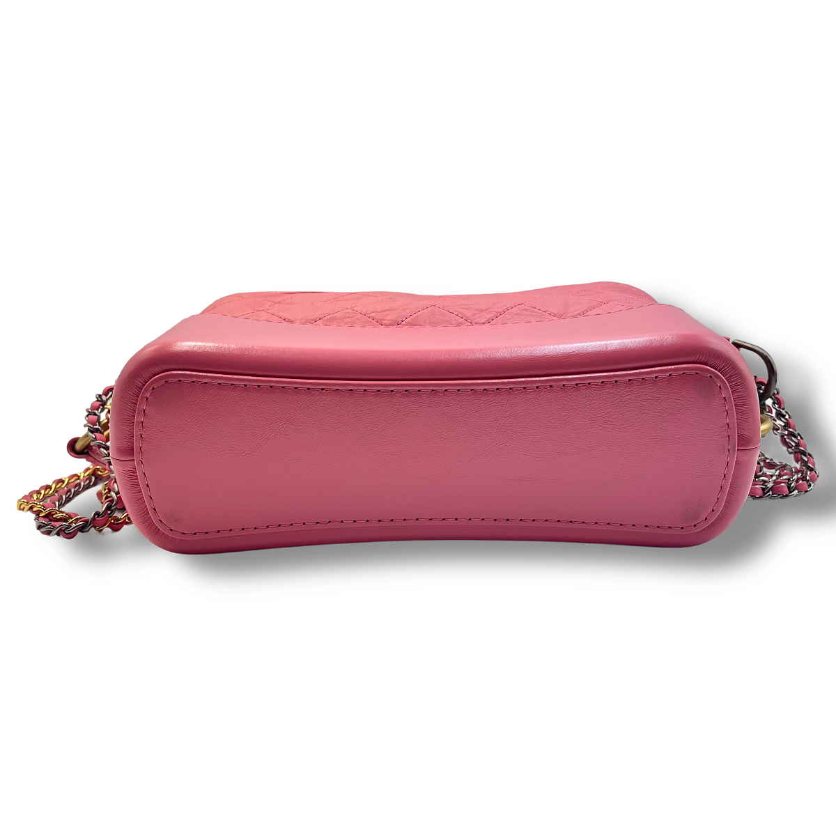 Chanel Gabrielle Medium – Borsa Hobo Trapuntata in Pelle di Vitello Invecchiata Rosa