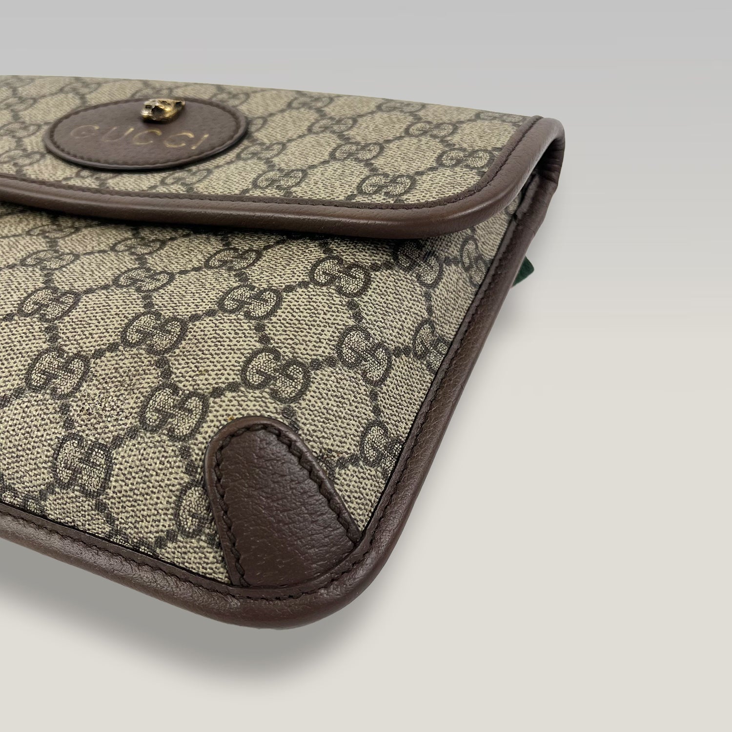 Gucci GG Supreme Neo Vintage Borsa a Tracolla in Tela Beige