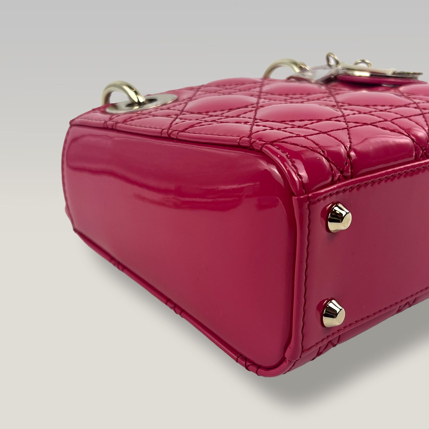Dior Lady Dior Mini in Vernice Rosa Fucsia – Borsa Top Handle con Tracolla Donna 17 cm