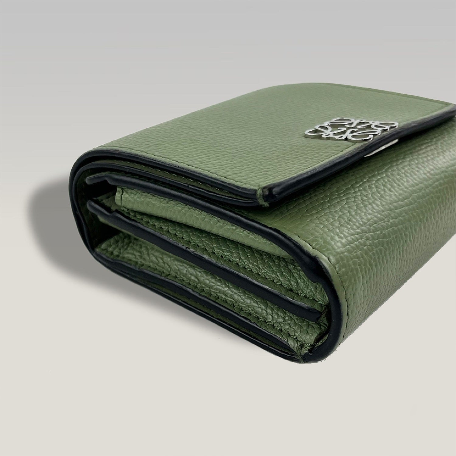 LOEWE Portafoglio Verde in Pelle con Logo Anagram