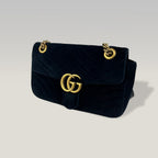 Gucci GG Marmont Flap Bag Nera in Velluto con GG Dorato