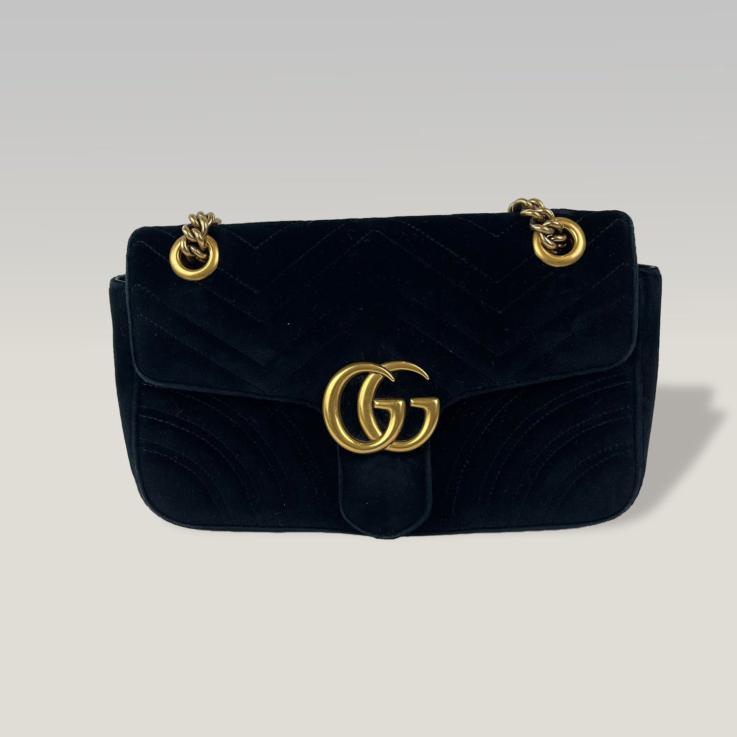 Gucci GG Marmont Flap Bag Nera in Velluto con GG Dorato
