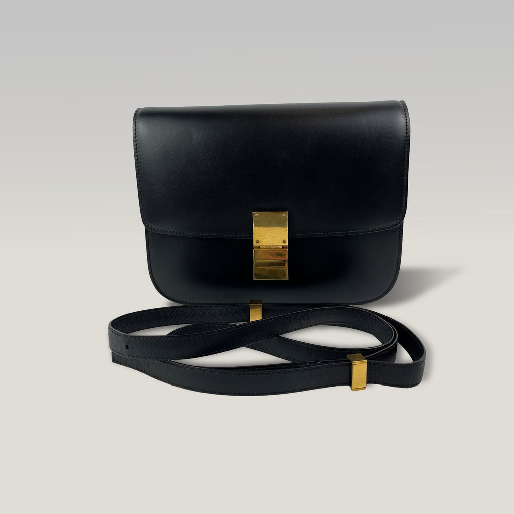 Celine Classic Box Bag Medium Nera in Pelle di Vitello con Chiusura Dorata e Tracolla Regolabile