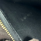 Celine Classic Box Bag Medium Nera in Pelle di Vitello con Chiusura Dorata e Tracolla Regolabile