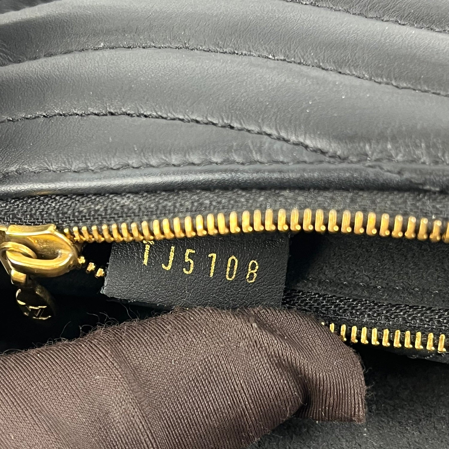 Louis Vuitton New Wave Pochette Black Quilted Leather Crossbody Bag with Gold LV Logo