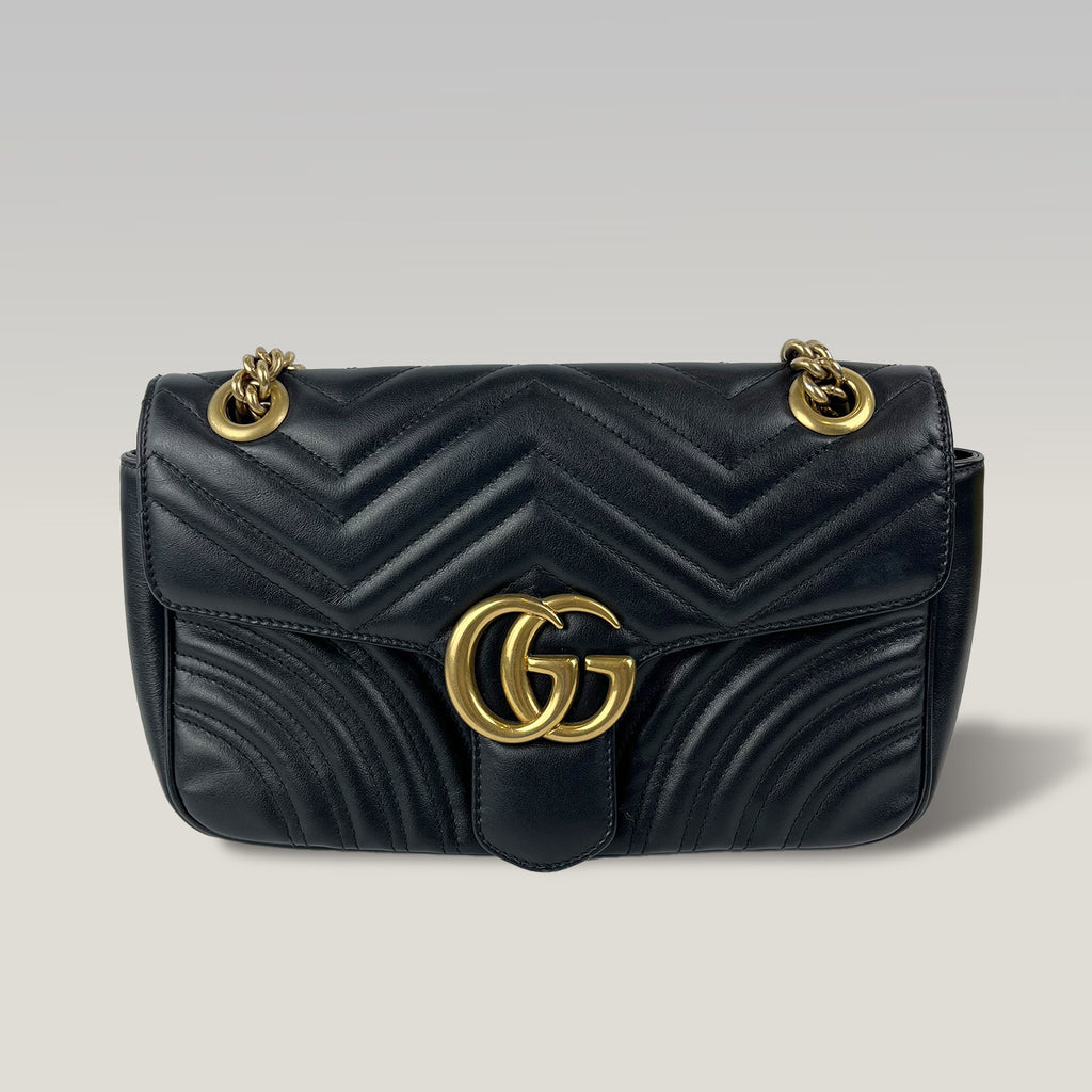 Gucci GG Marmont Medium Borsa a Tracolla in Pelle Nera Matelassé con Catena Dorata | Shoulder Bag Donna
