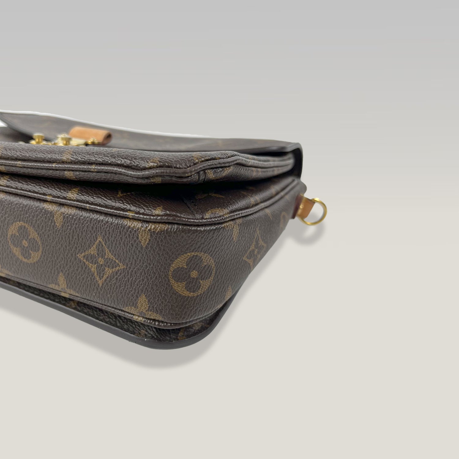 LOUIS VUITTON Pochette Métis Monogram con Pelle Naturale