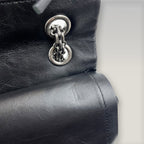 Chanel 2.55 Reissue Medium Bag Nera in Pelle Trapuntata con Metalleria Grigia