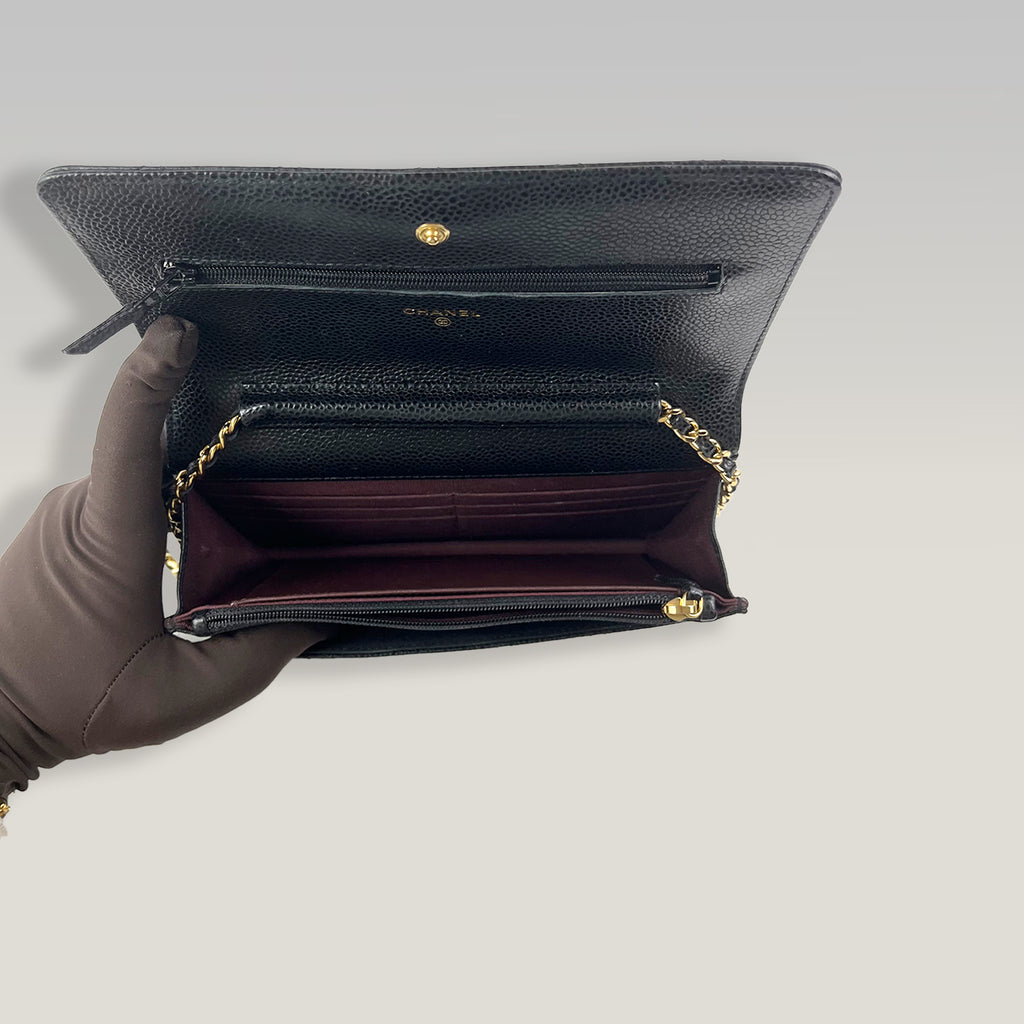 CHANEL WOC Wallet on Chain in Pelle Caviar Nera con Logo CC Oro
