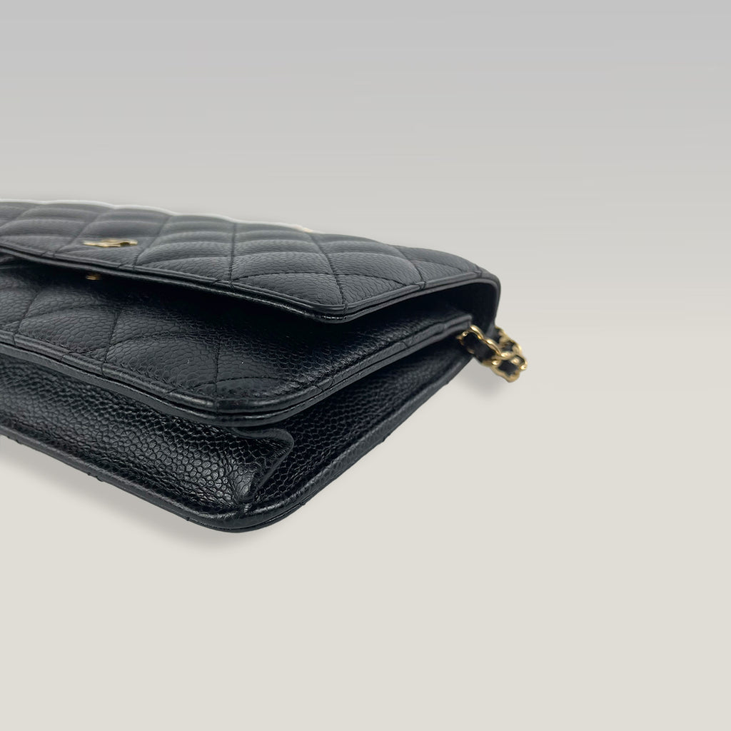 CHANEL WOC Wallet on Chain in Pelle Caviar Nera con Logo CC Oro