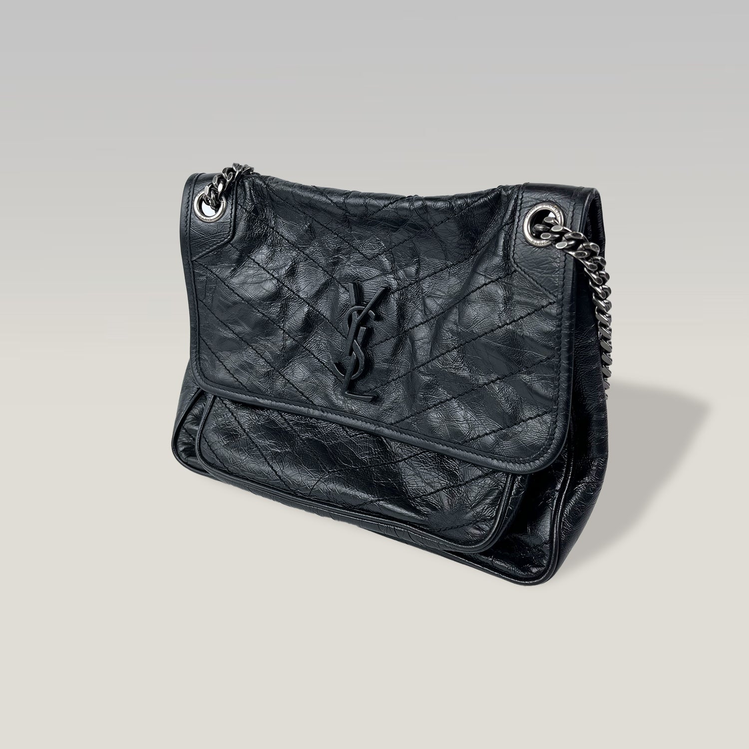 Saint Laurent Niki Medium Bag Nera in Pelle con Catena Antracite