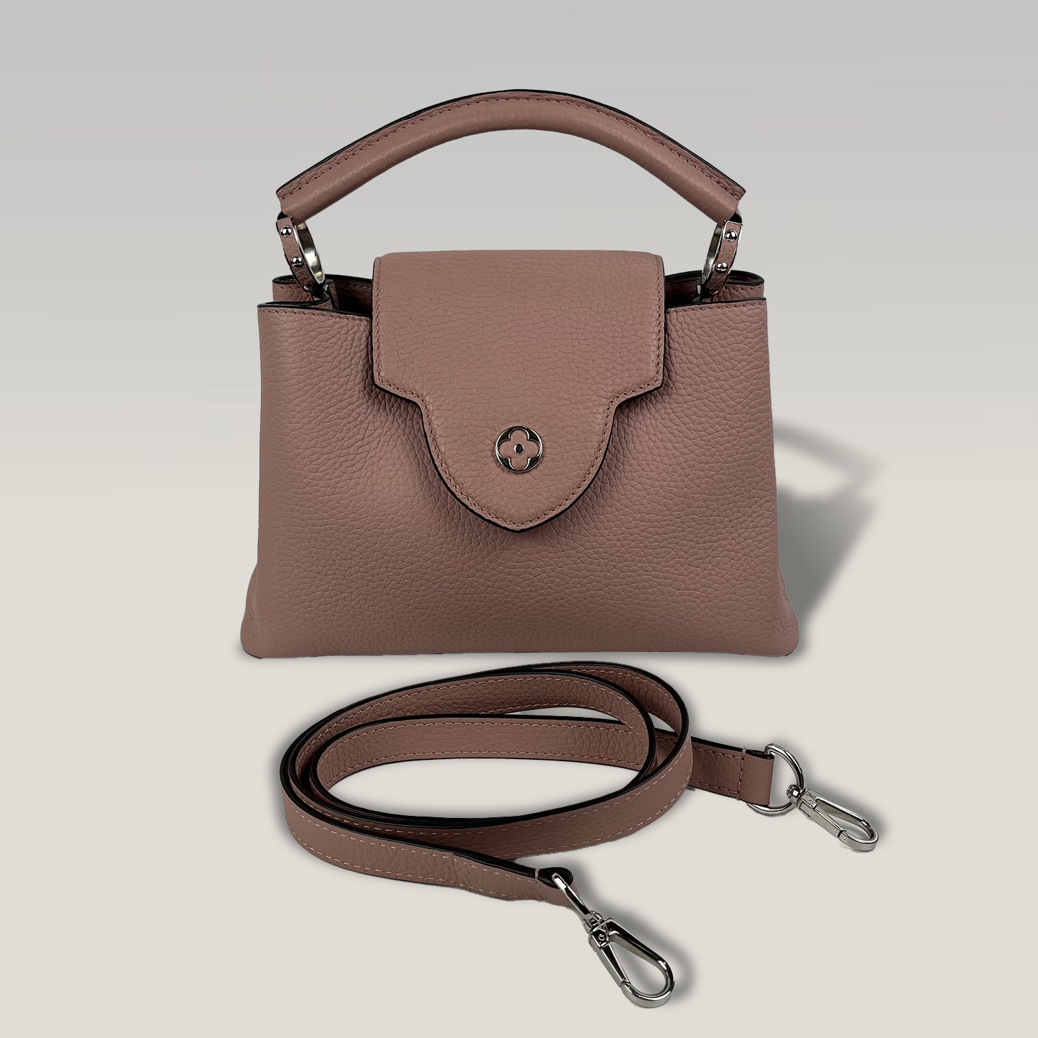 Louis Vuitton Capucines Borsa Donna in Pelle Martellata Rosa Cipria con Hardware Argento