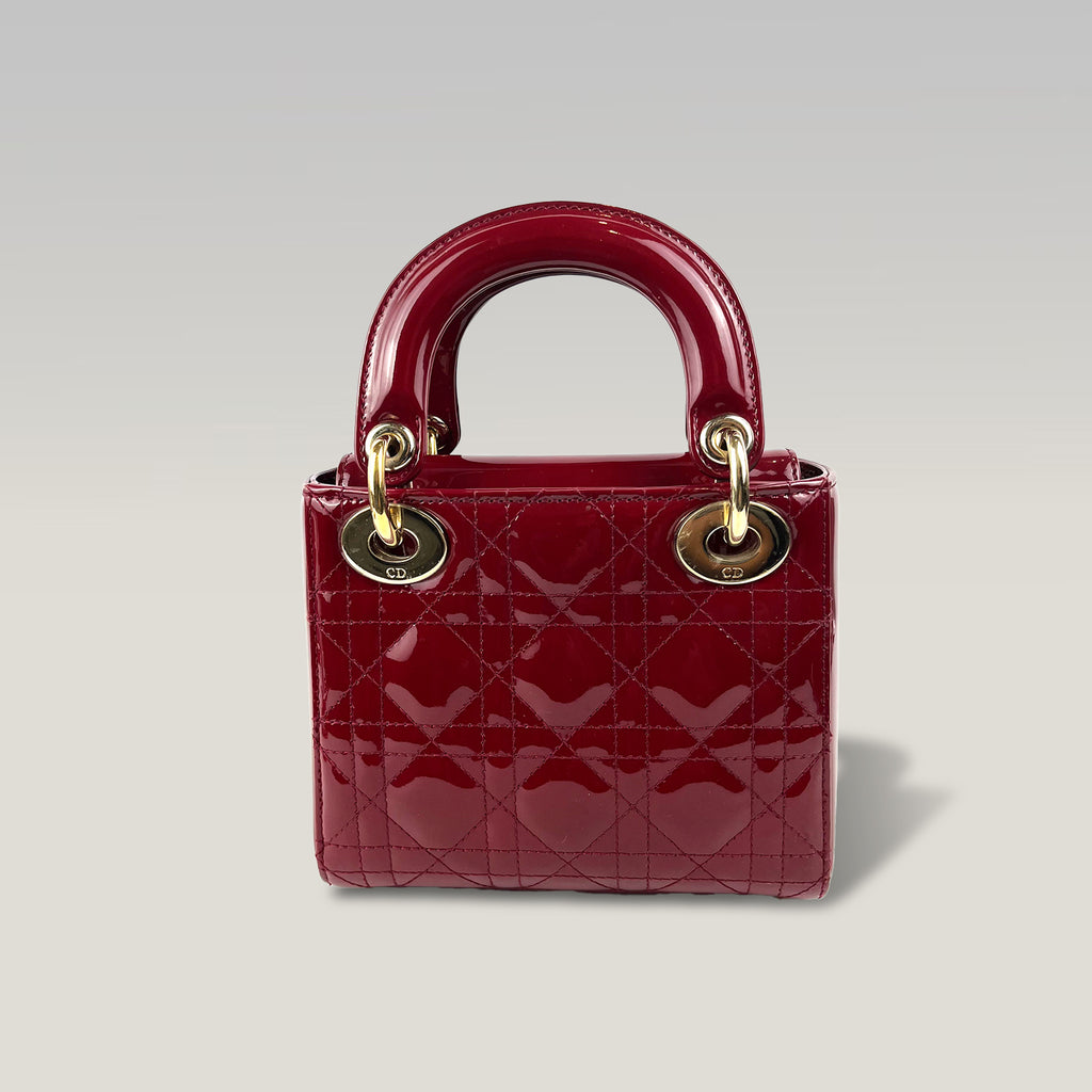 Dior Lady Dior Mini 3 Riquadri in Vernice Rossa con Impunture Cannage e Hardware Dorato