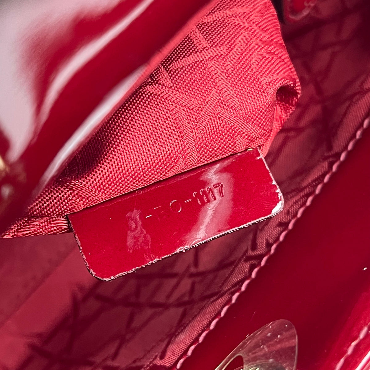 Dior Lady Dior Mini 3 Riquadri in Vernice Rossa con Impunture Cannage e Hardware Dorato