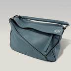 Loewe Puzzle Bag Medium Azzurra in Pelle Liscia con Tracolla Regolabile