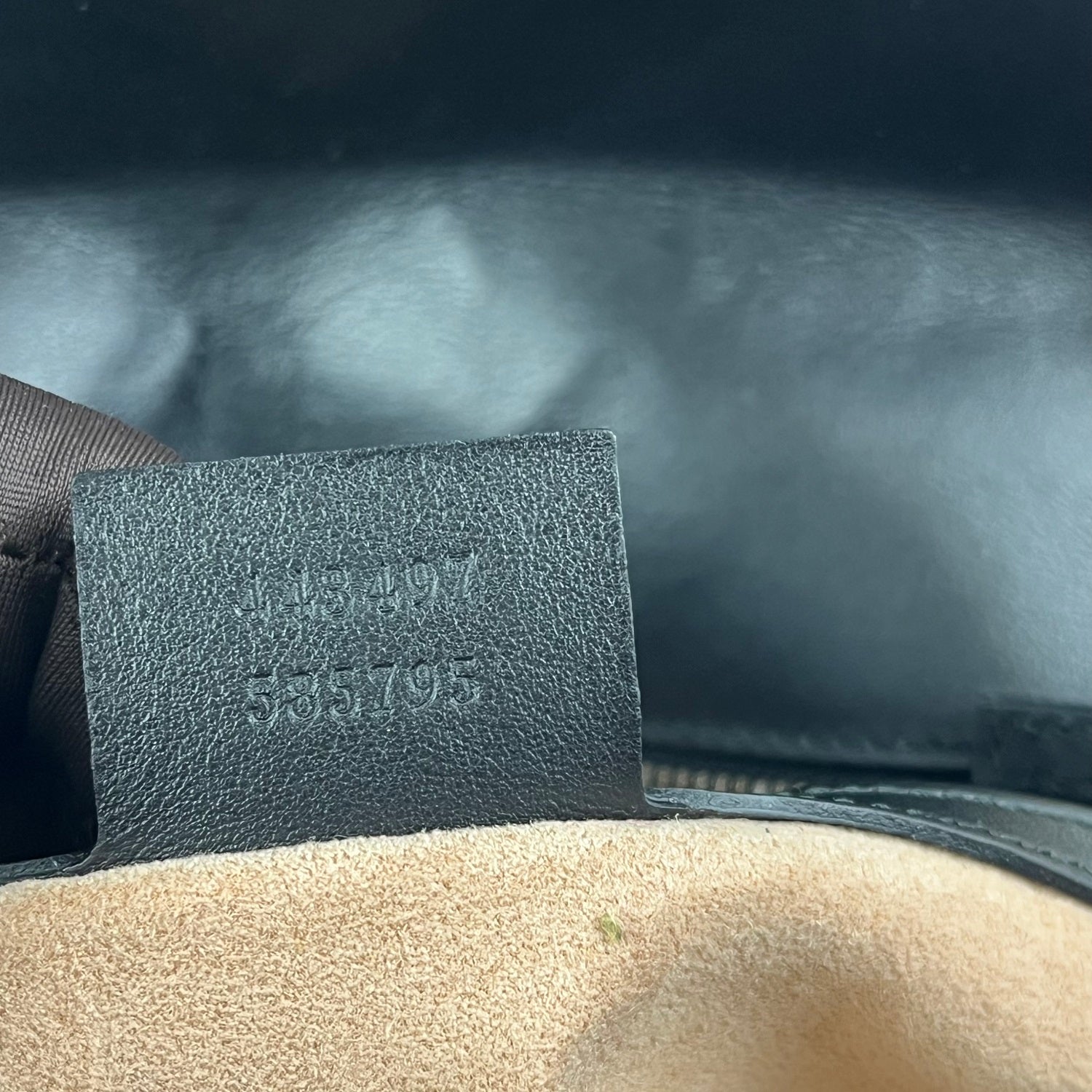 Gucci GG Marmont black shoulder bag 26 cm 