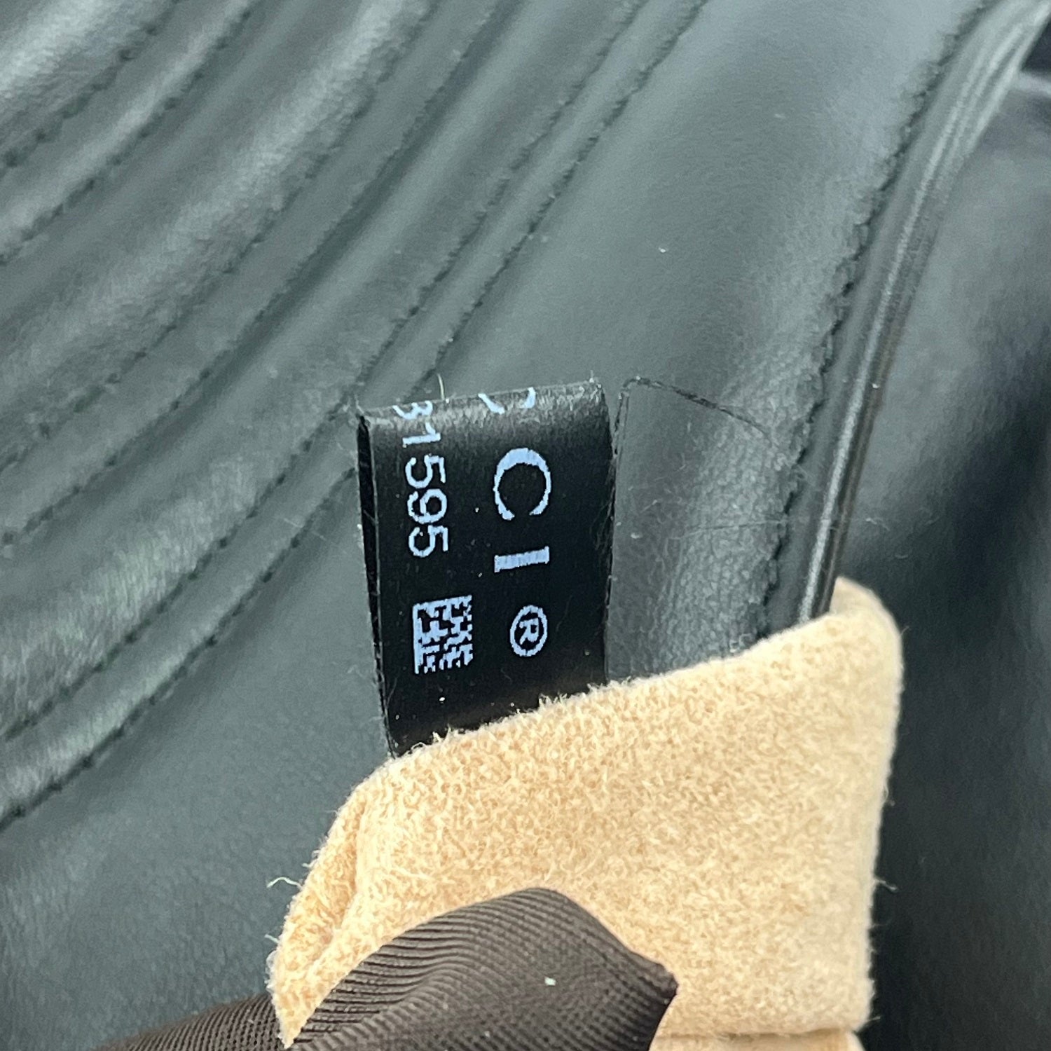 Gucci GG Marmont black shoulder bag 26 cm 