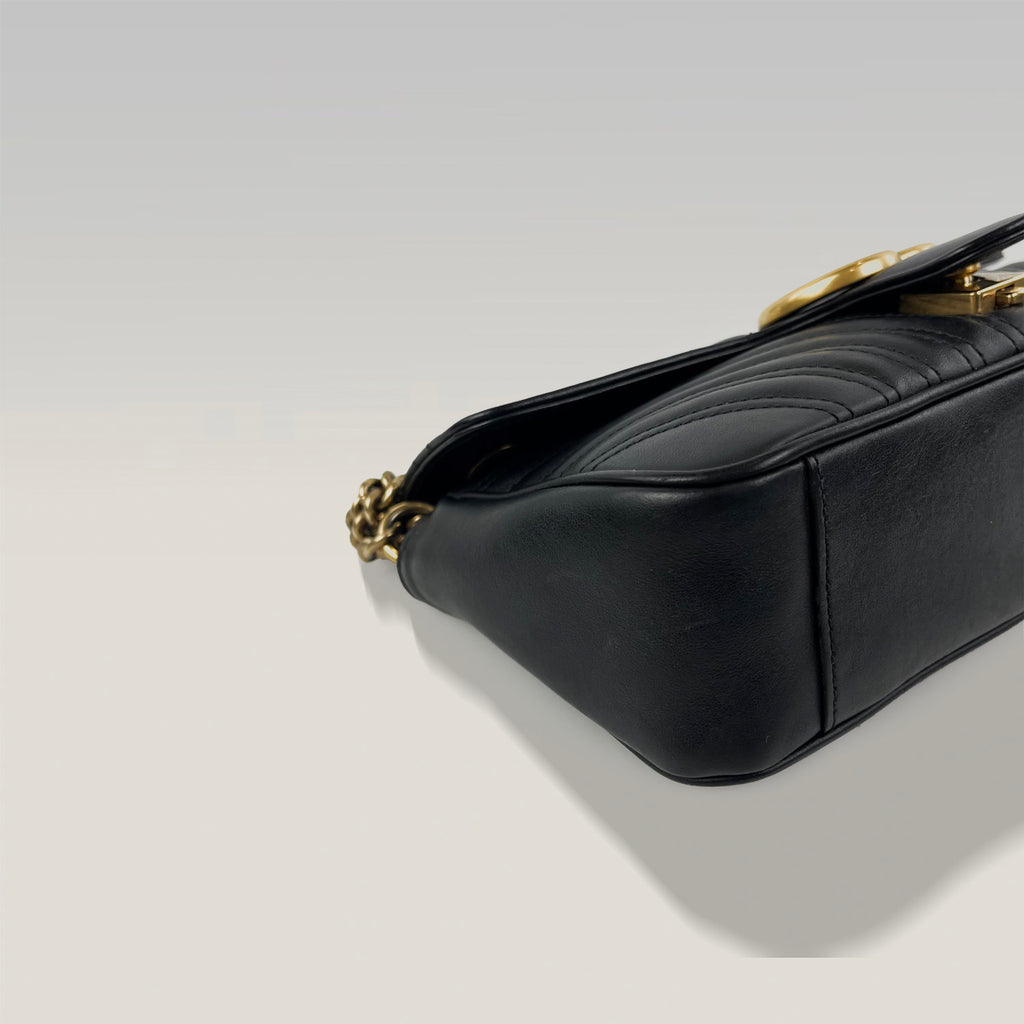 Gucci GG Marmont black shoulder bag 26 cm 