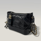 Chanel Gabrielle Hobo Bag Nera in Pelle di Vitello Trapuntata con Catena Bicolore Oro e Argento