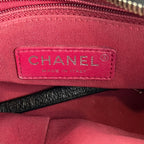 Chanel Gabrielle Hobo Bag Nera in Pelle di Vitello Trapuntata con Catena Bicolore Oro e Argento