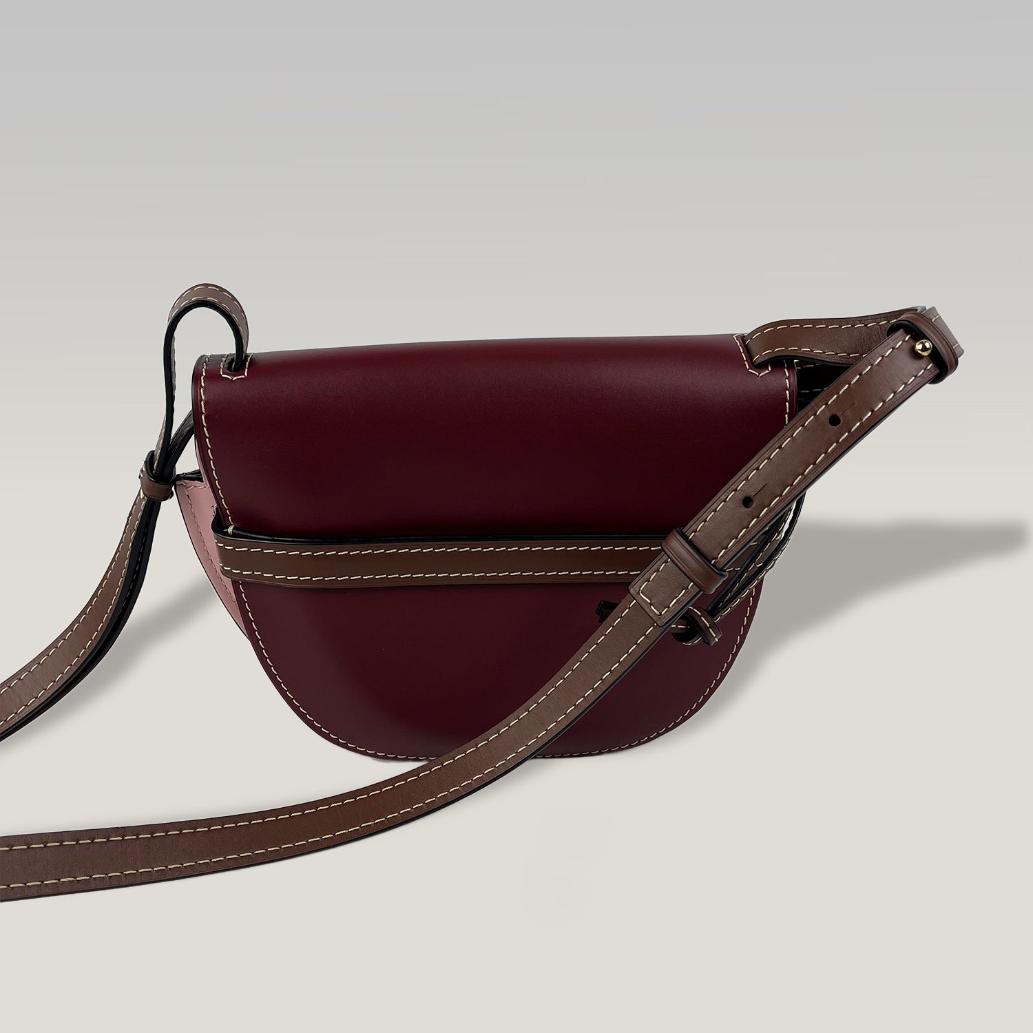 Loewe Gate Bag Melograno in Pelle con Tracolla