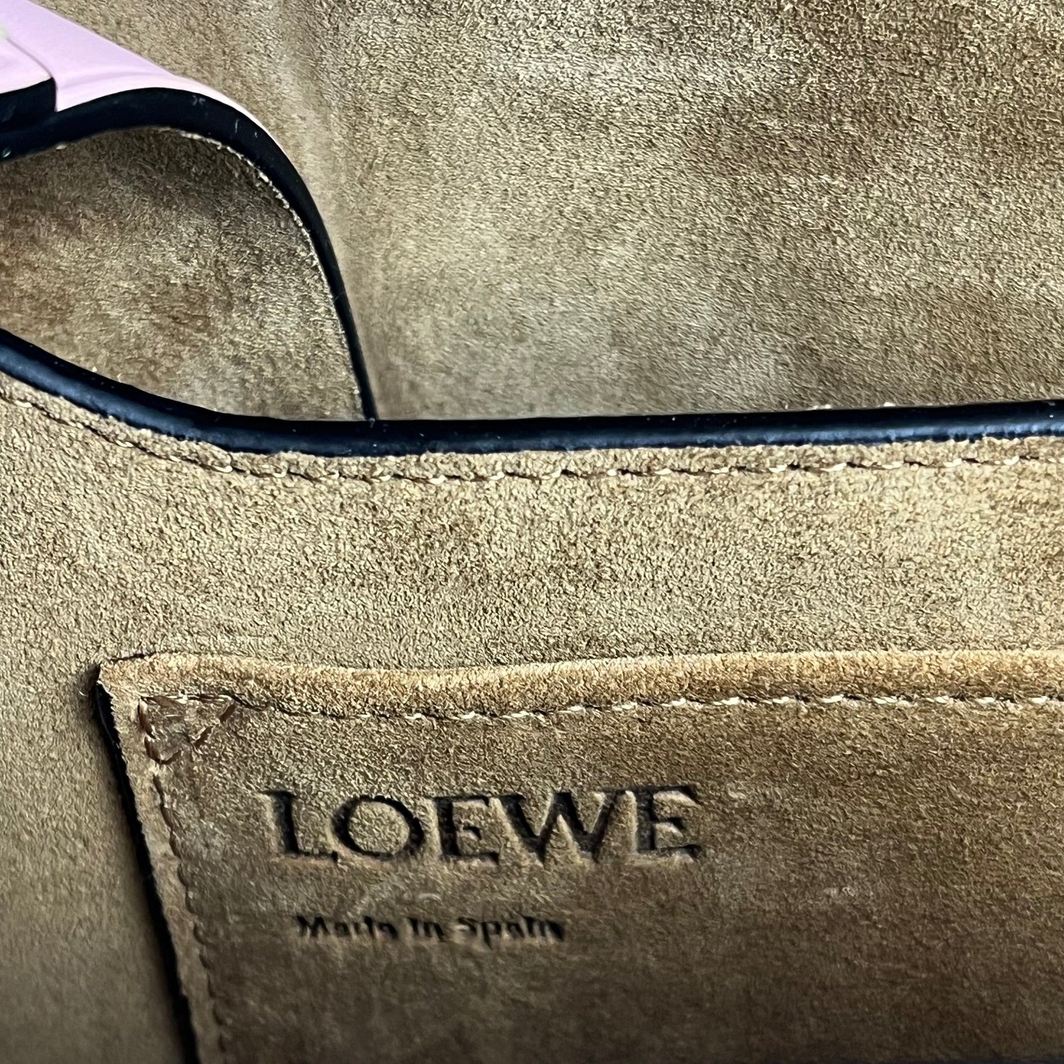 Loewe Gate Bag Melograno in Pelle con Tracolla