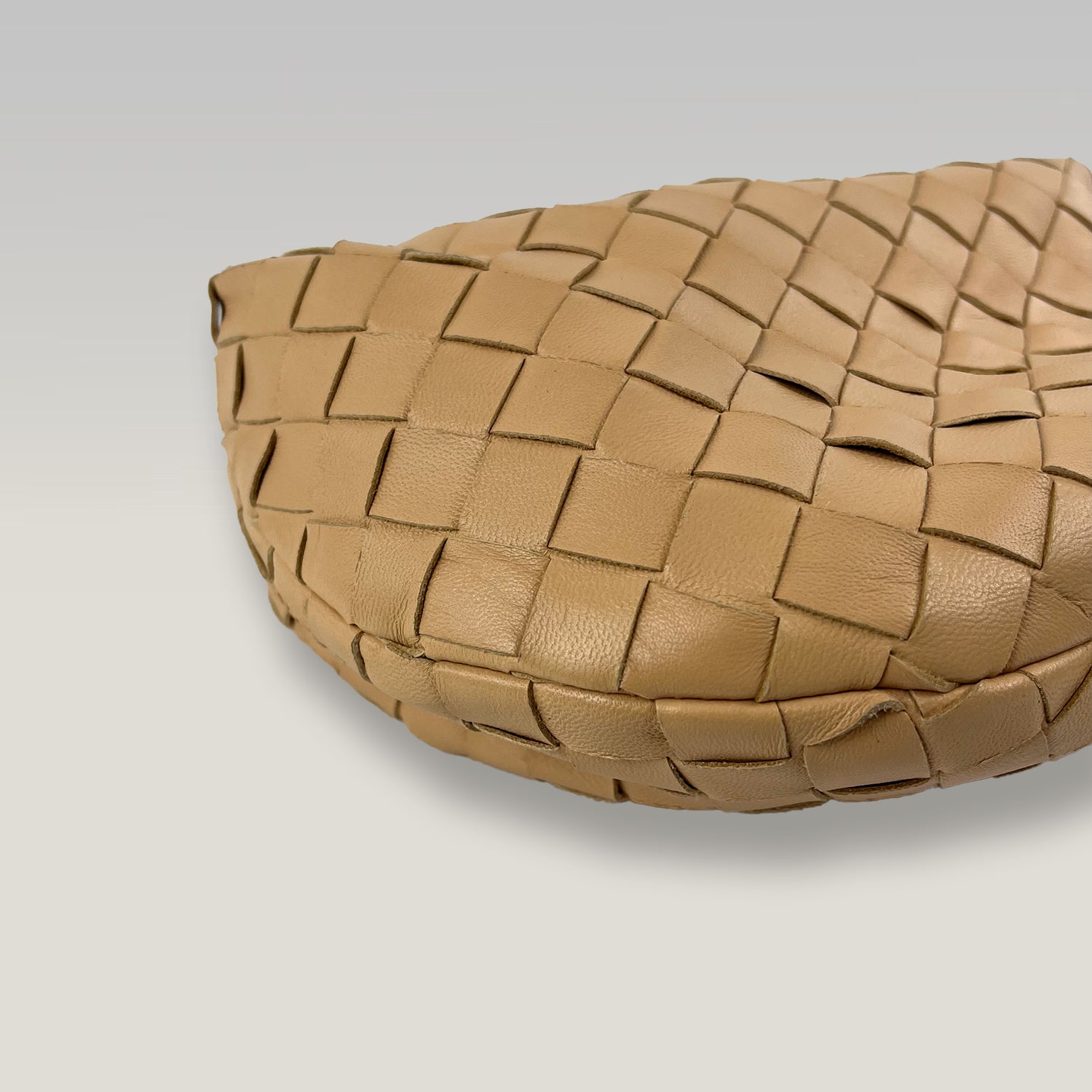 Bottega Veneta Jodie Medium Intrecciato Beige in Pelle – Borsa Hobo Iconica da Spalla