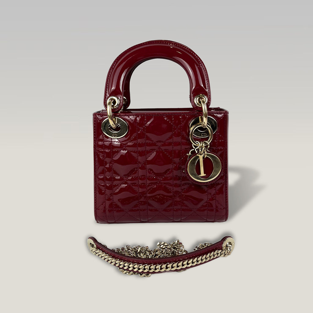 Dior Lady Dior Mini in Vernice Rosso Ciliegia con Hardware Dorato