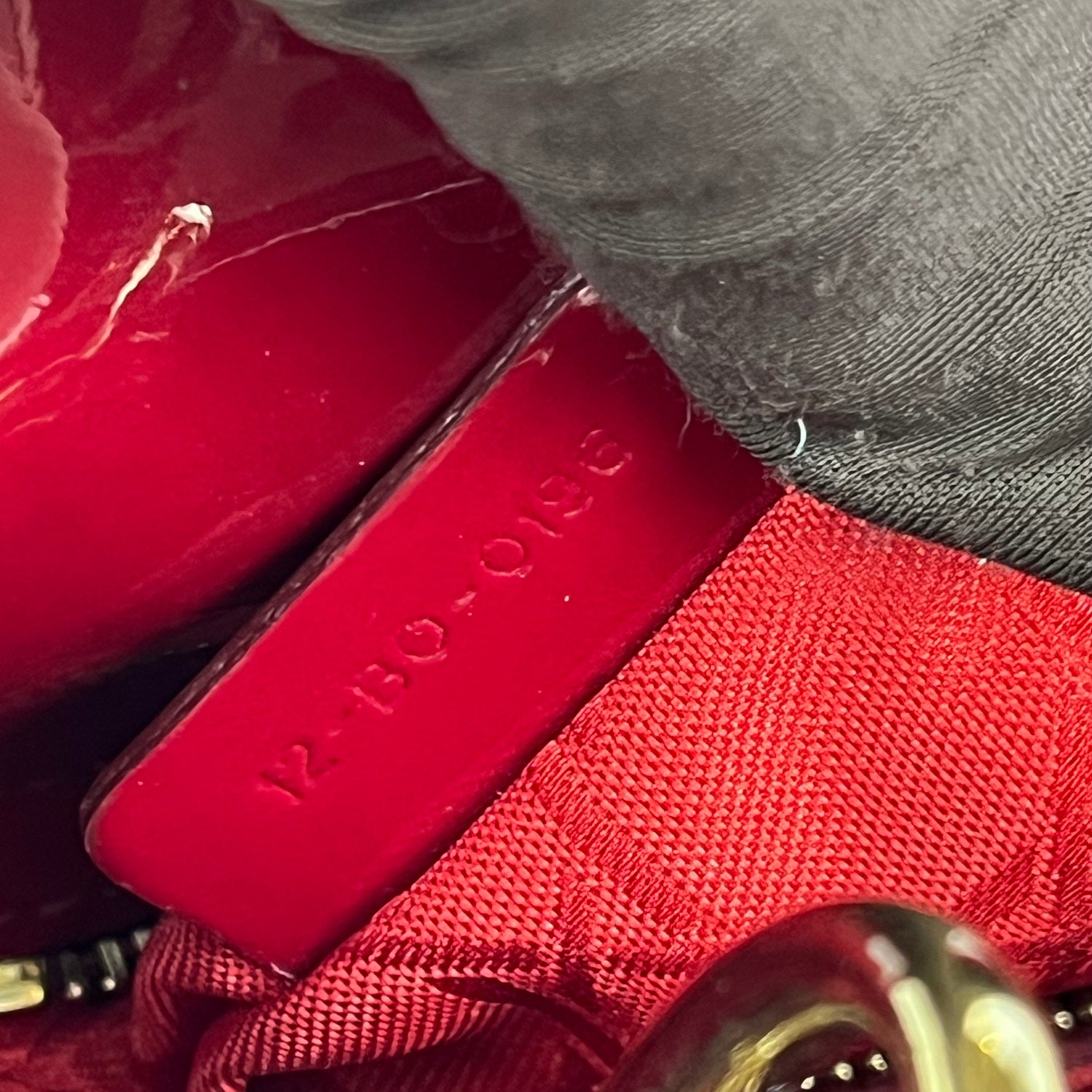 Dior Lady Dior Mini in Vernice Rosso Ciliegia con Hardware Dorato